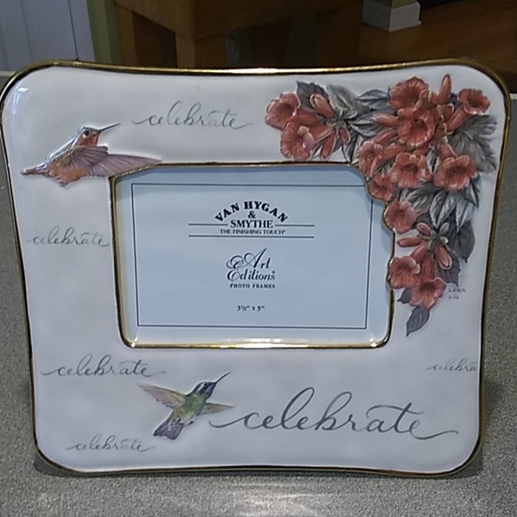 Van Hygan & Smythe Other - Garden of Inspiration Celebrate picture frame H016
